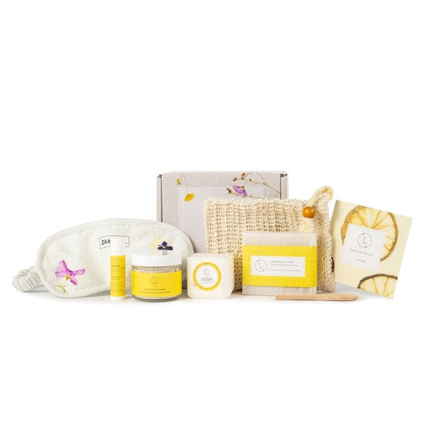 Cute Citrus Gift Set. All Natural Bath Set includes:
* Grapefruit Soap Bar (full size)
* Facial clay mask
* Bath Bomb
* Shower steamer
* Natural Lip Balm
* Soap saver
* Gorgeous designed box (5''x5'x3'')